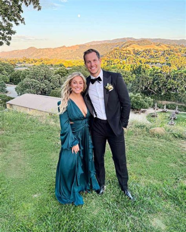Andrew East, Shawn Johnson's Husband