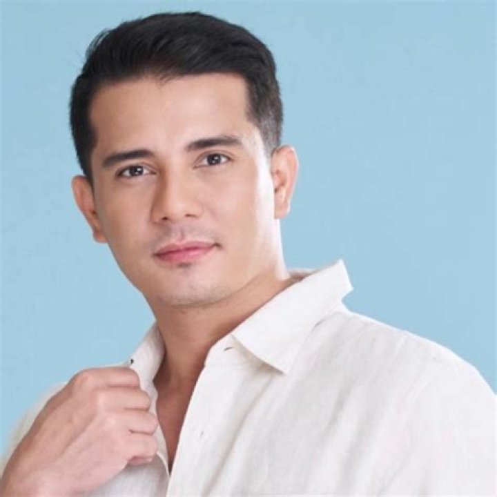 Ejay Falcon