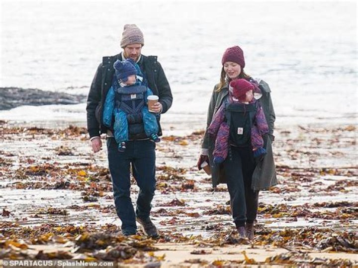 Holliday Grainger, Harry Treadaway's Girlfriend
