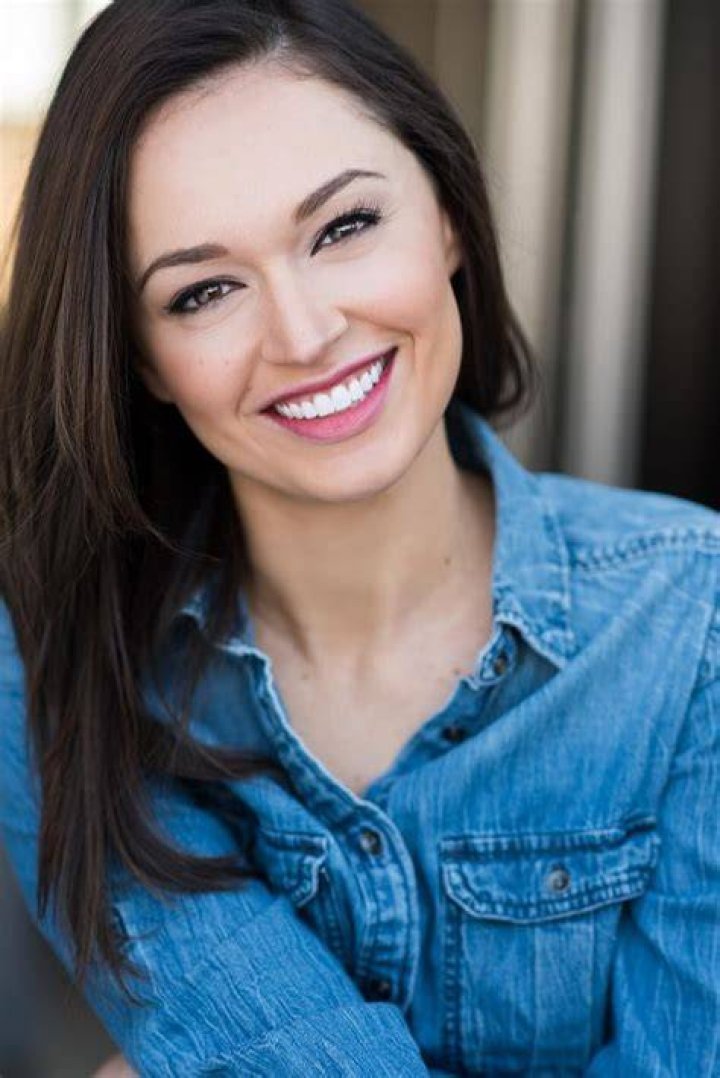 Joanne Nosuchinsky 1