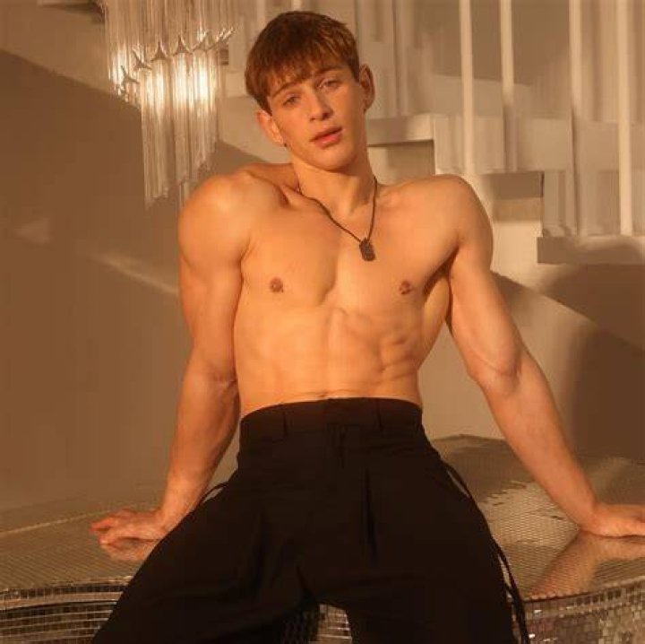 Reno Gold Who is Reno Gold? age, height, birthday, real name, net worth